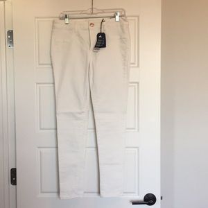 American Eagle white jeans